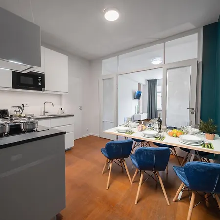 3b Bright Beautiful Newly Renovated 3br アパート *