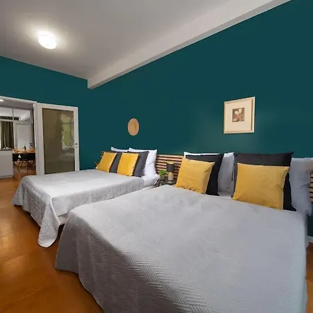 3b Bright Beautiful Newly Renovated 3br