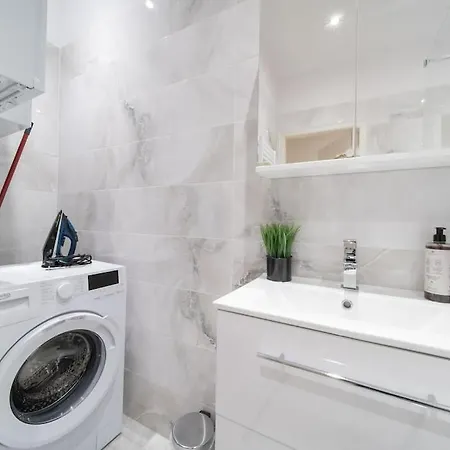 3b Bright Beautiful Newly Renovated 3br Daire