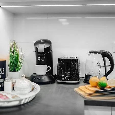Apartmán 3b Bright Beautiful Newly Renovated 3br