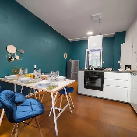 3b Bright Beautiful Newly Renovated 3br *