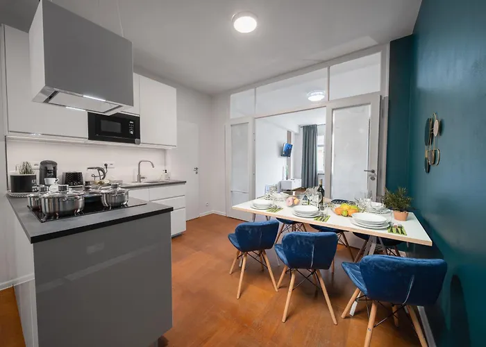 3b Bright Beautiful Newly Renovated 3br 아파트 *